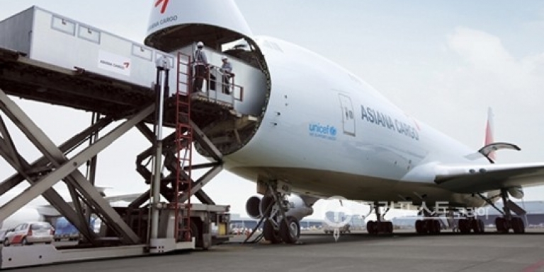 Exports of ICT products increased to US$16.5 billion last month, up 5.8 percent from a year ago.