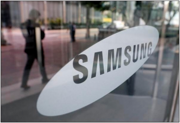 A local branch of the Ministry of Employment and Labor accepted a labor union organization report from two Samsung Electronics employees in February this year.