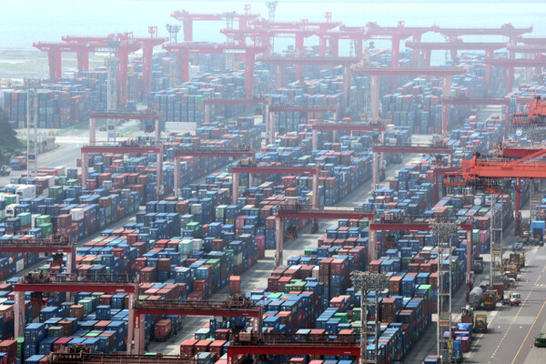 ADB Raises South Korea 2026 Growth Forecast to 3.2% on AI Chip Exports