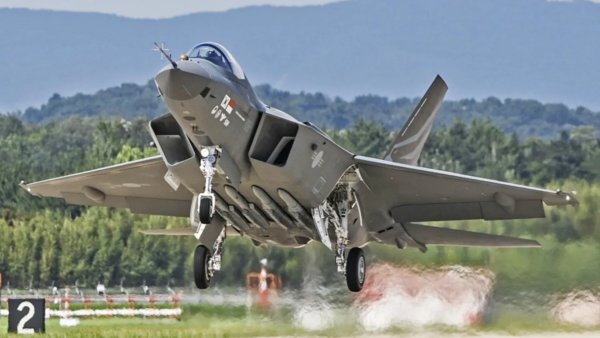 ​KF-21 Boramae, the domestically developed fighter jet led by KAI. (Photo courtesy of KAI)​