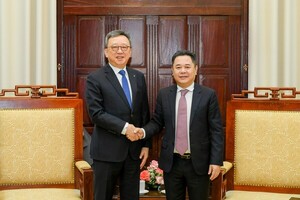 Shinhan Bank Deepens Vietnam Partnerships in Economic Delegation