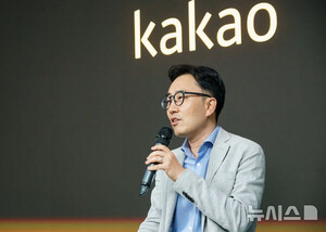 Kakao Bets on Spin-Off to Accelerate AI Growth, Pledging 300 Billion Won in Shareholder Returns